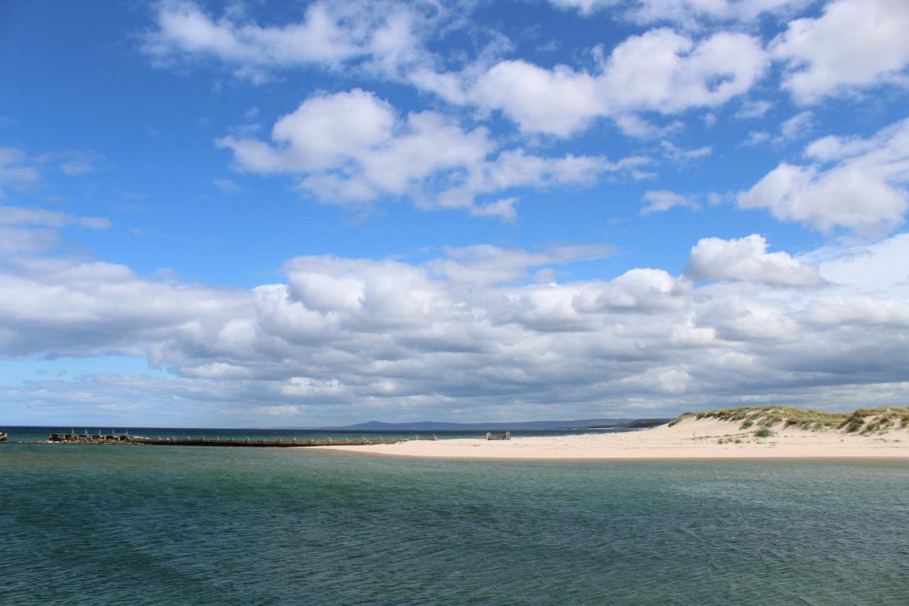 Beachfront Panoramic Seaview Free Wifi & Parking Lossiemouth Exterior photo
